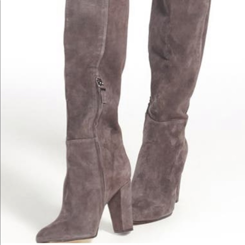 Grey over the knee gorgeous boots!!!